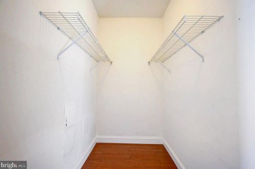 985 6th St, Philadelphia PA  19123-1405 exterior