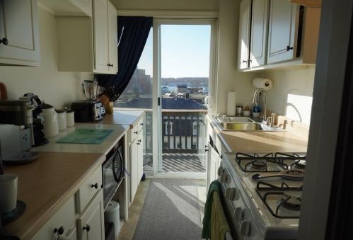 192 Barnaby St, Fall River MA 02720-3556 exterior