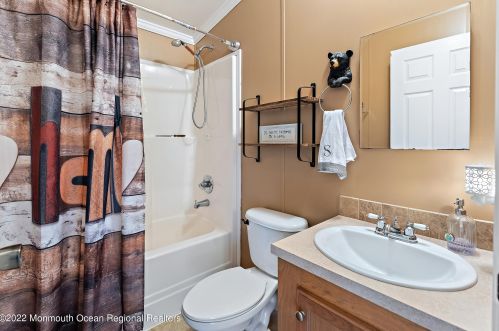 60 Southwind Cir, Jackson Twp NJ 08527-2826 exterior