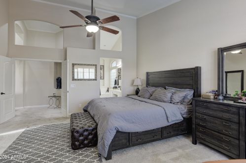 2702 Amberwood Dr, Phoenix AZ  85045-4208 exterior