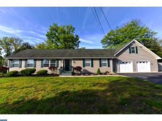 9 Beaver Ave, Pennsville, NJ 08070-1902
