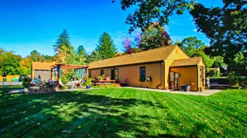 180 Hope St, Seekonk MA 02771-3001 exterior