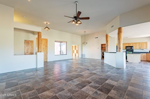 48909 3rd Ave, Phoenix AZ 85027-4700 exterior