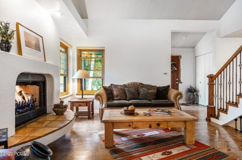 3073 Fawn Dr, Park City UT 84098-5368 exterior