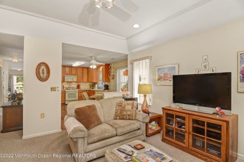 68 Merion Ln, Jackson Twp NJ 08527-3996 exterior