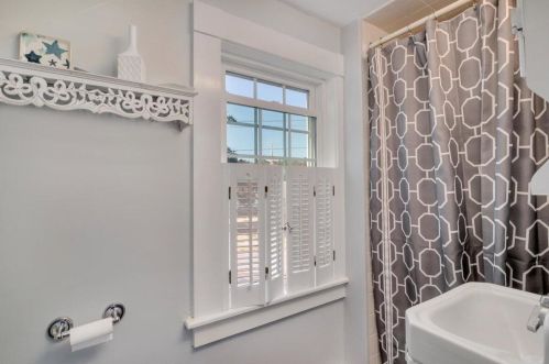 6 Munson Meeting, Chatham MA exterior