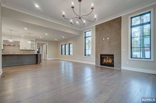 158 Magnolia Ave, Tenafly NJ  07670-1828 exterior