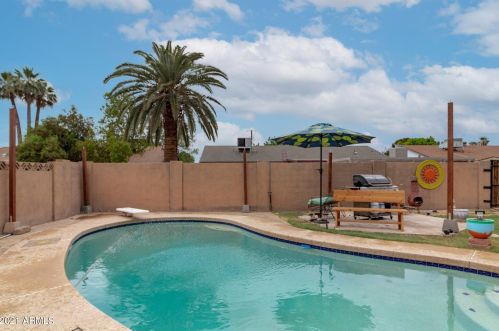 7208 41st Ave, Phoenix AZ  85051-8101 exterior