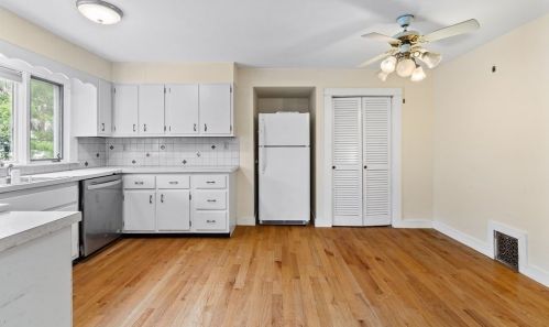 64 Brk Ave, Newton MA 02460-1508 exterior