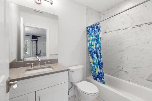 10 Fox Hl Rd, Newton MA exterior