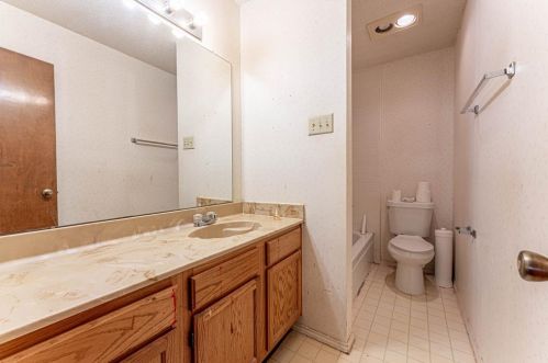 4829 Crestpoint Ln, Garland TX exterior