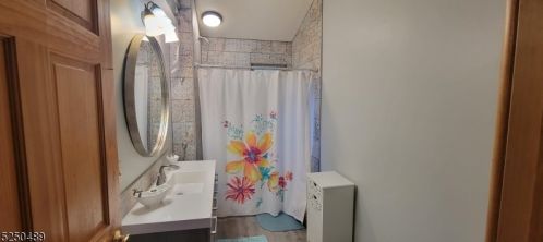 125 Upper Lakeview Ave, Skyline Lakes NJ  07456-2831 exterior