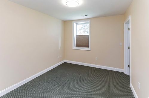 40 Howland St, Needham MA 02492-2901 exterior