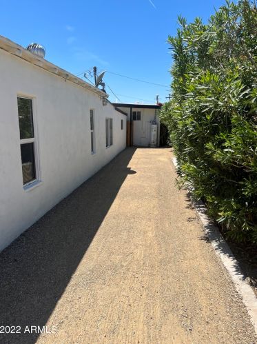 3906 13th Pl, Phoenix AZ  85014-4904 exterior