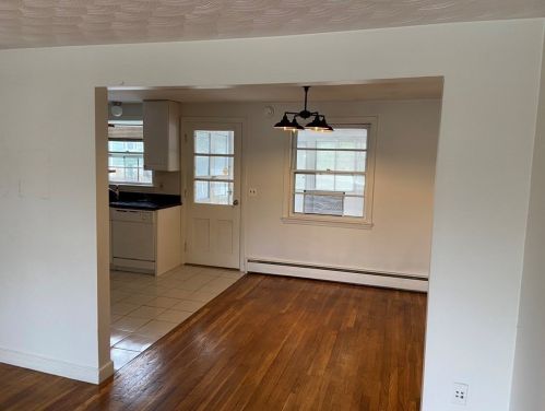 1282 Central Ave, Needham MA  02492-1611 exterior