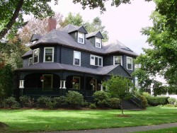 91 Lenox St, Newton, MA 02465-3024