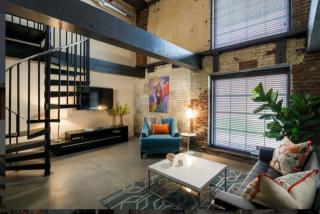 946 Goss Ave, Louisville KY  40217-1234 exterior