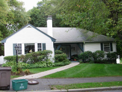 98 Beethoven Ave, Newton, MA 02468-1746
