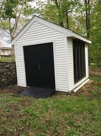 82 Walnut St, North Brookfield MA  01535-1814 exterior