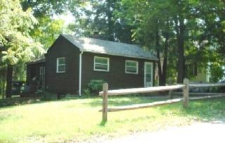 26 Memorial Dr, Amherst MA  01002-2534 exterior