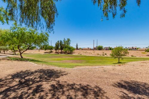 7202 Coolidge St, Phoenix AZ  85033-1429 exterior