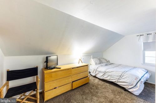 20 Beech Pl, West Deptford NJ 08096-3301 exterior