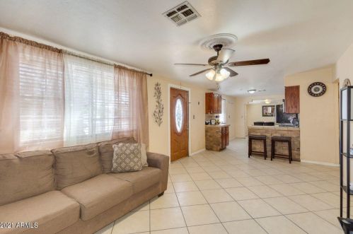 1340 38 Dr, Phoenix AZ 85053-2811 exterior