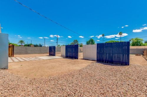 2225 Cambridge Ave, Phoenix AZ 85008-1216 exterior