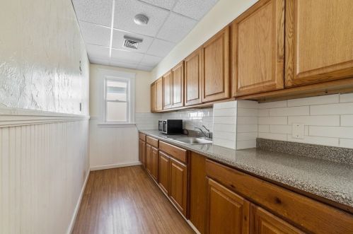 141 Cambridge St, Worcester MA 01603-2339 exterior