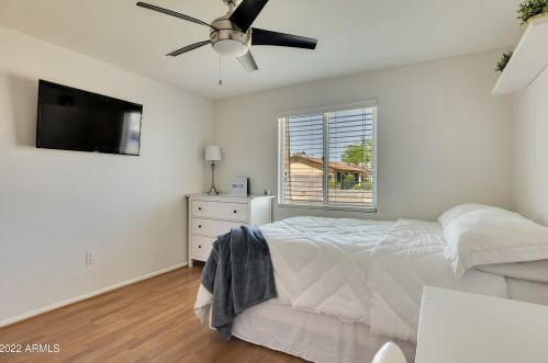 13215 37 Pl, Phoenix AZ 85050-2699 exterior