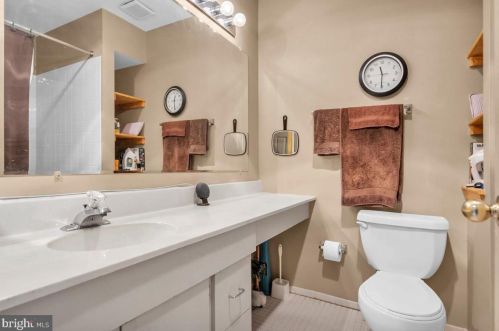 317 Steeplechase Ct, West Deptford NJ 08096-6815 exterior