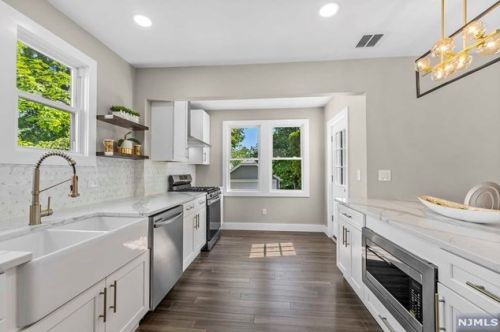 32 Florence Ave, Cresskill NJ  07626-1809 exterior