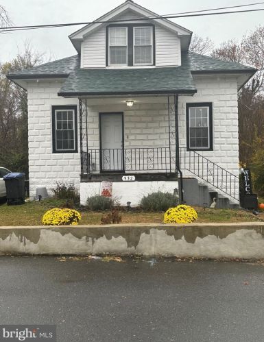 932 Davis St, West Deptford, NJ 08096-6510