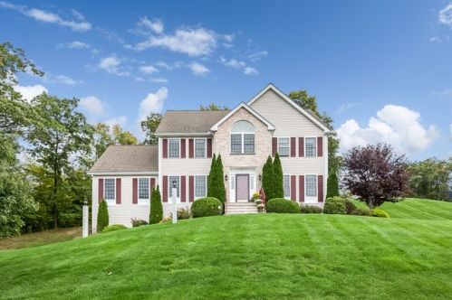 12 Maple Ridge Rd, Methuen, MA 01844-4166