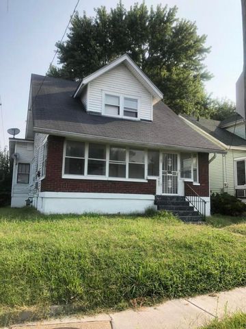 1847 Lee St, Louisville, KY 40210-1954