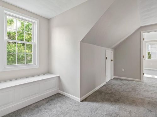 39 Riv St, Seekonk MA 02771-4706 exterior