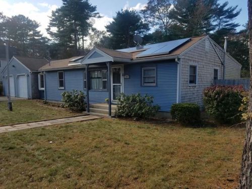 170 Lake Dr, Plymouth, MA 02360-5693