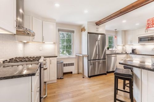 51 Rdg St, Arlington MA 02474-1706 exterior