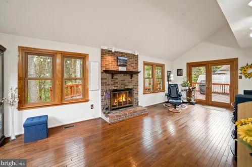 7442 Weather Worn Way, Columbia MD 21046-1434 exterior