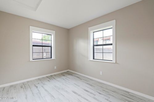 2340 12 St, Phoenix AZ 85086-9300 exterior