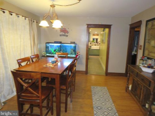 129 Progress Ave, West Deptford NJ 08096-1211 exterior