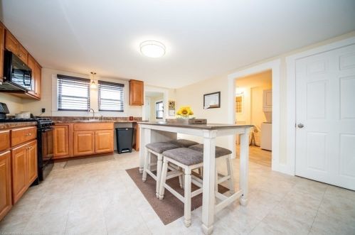 41 Worcester St, New Bedford MA 02745-1007 exterior