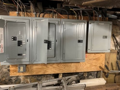 184 Chestnut St, Chelsea MA 02150-3832 exterior