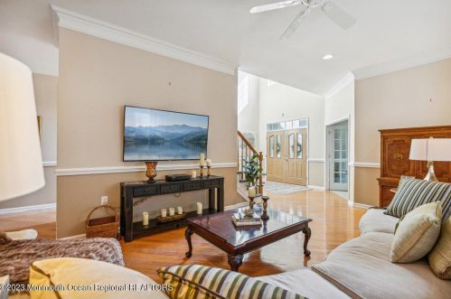 44 Cypress Point Ln, Jackson Twp NJ  08527-4017 exterior