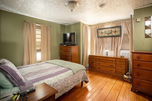 183 Thomas St, Fall River MA 02723-2404 exterior