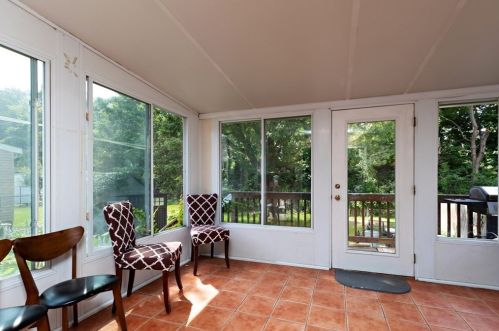 945 Sea St, Quincy, MA 02169-3419