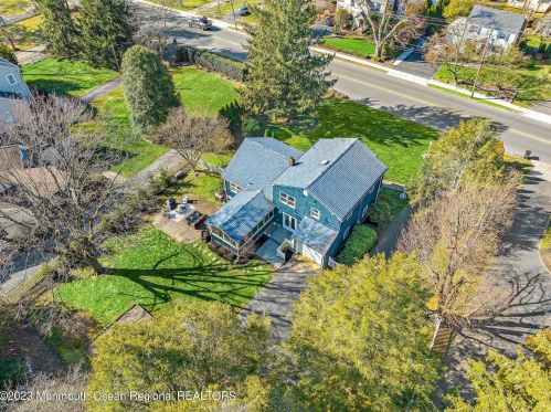 450 Branch Ave, Little Silver NJ  07739-1111 exterior