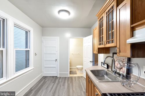 60 Barber Ave, West Deptford NJ  08096-2435 exterior