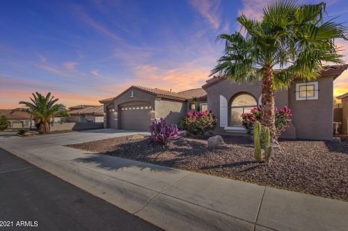 2813 Ashurst Dr, Phoenix, AZ 85045-2298