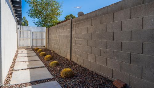 4020 34th St, Phoenix AZ  85018-5010 exterior